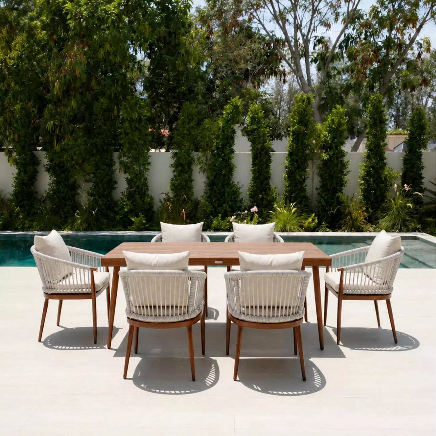 6-Seater Aluminium Outdoor Dining Set with Cushions