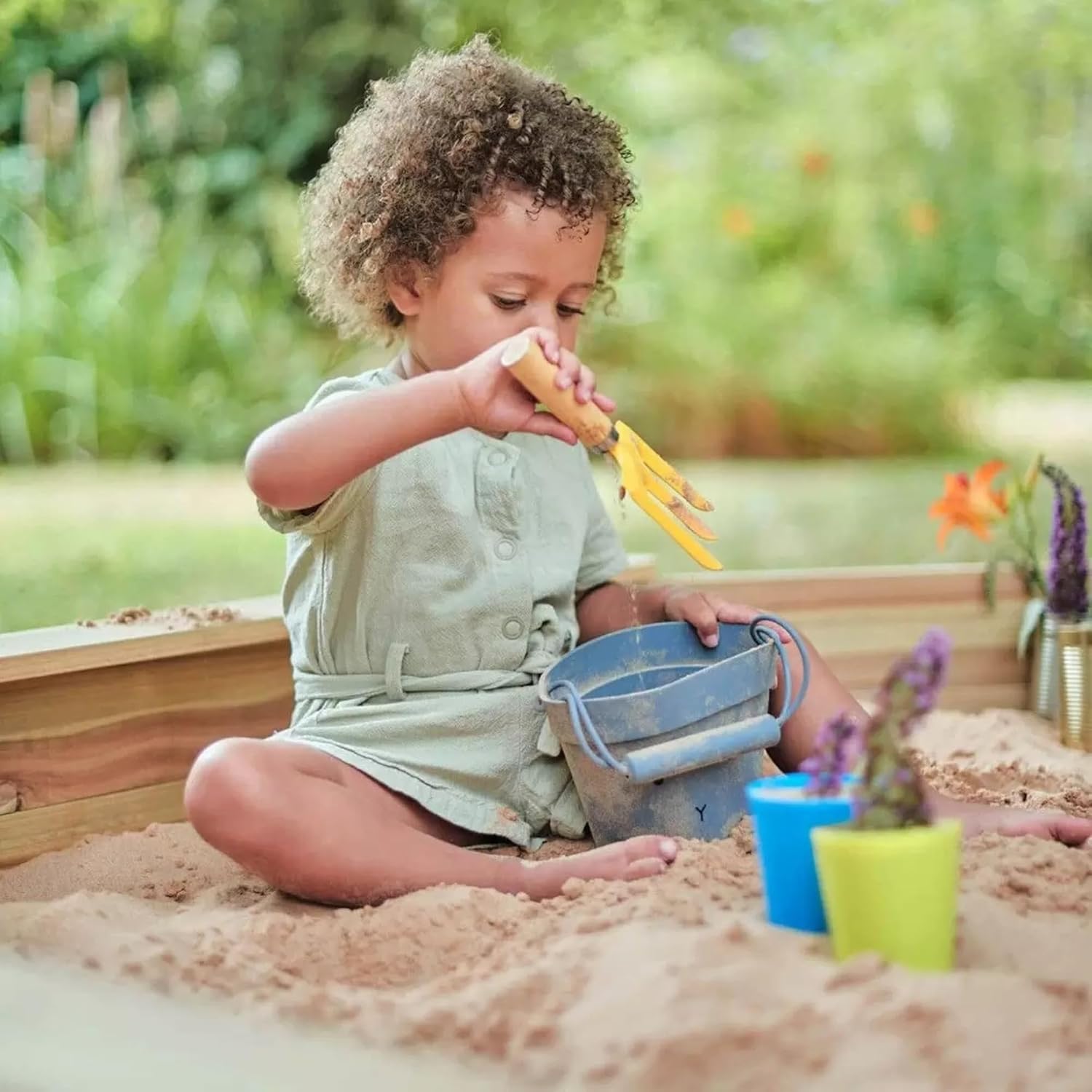 Octagonal Wooden Sandpit - Natural Wood Sandbox with Cover & Liner - The Outdoor Furniture Market 