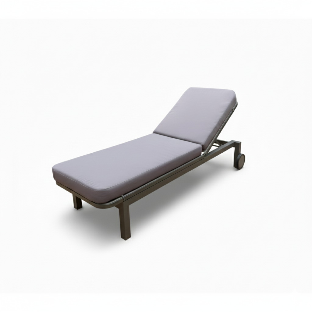 Atlas Black Aluminum Sunbed – Premium Sponge Cushion