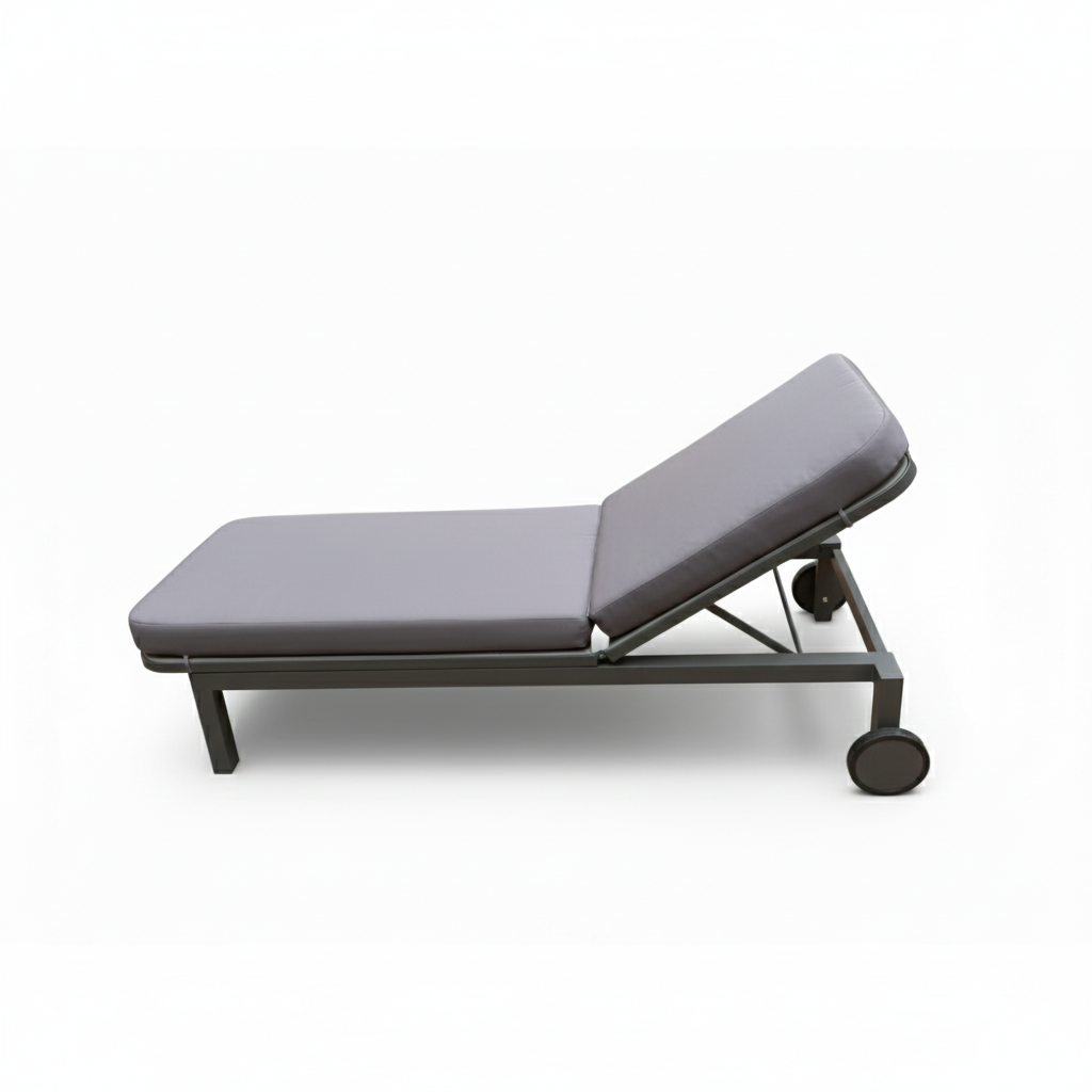 Atlas Black Aluminum Sunbed – Premium Sponge Cushion