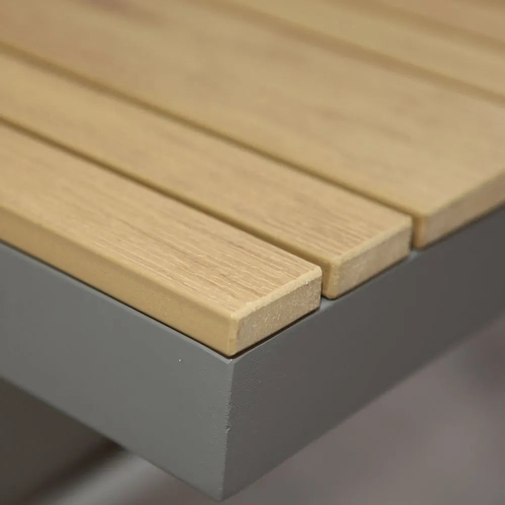 Aluminum Outdoor Dining Table for 6 People – Stylish &amp; Weather-Resistant