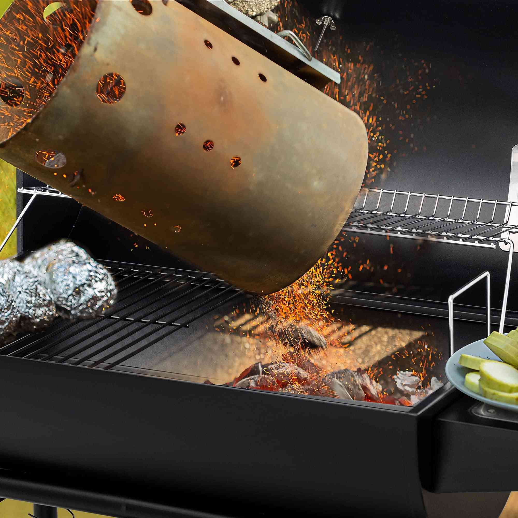 Royal Gourmet CC1830 30-inch barrel charcoal grill with 627 sq.in cooking space, outdoor grill for barbecues and grilling.