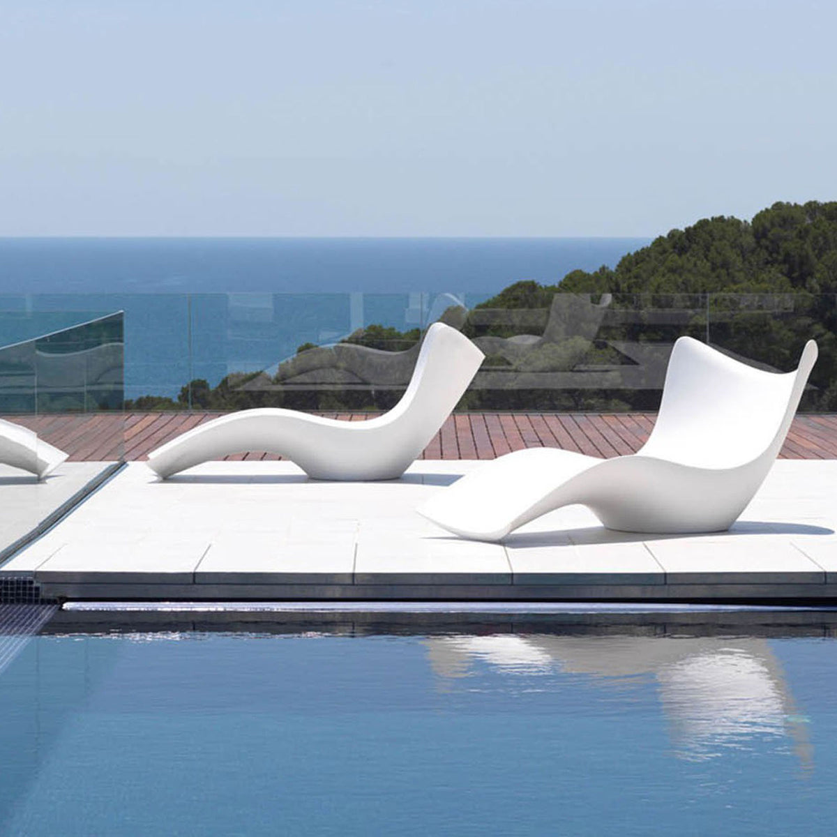 In-Pool Sun Lounger | HDPE Tanning Ledge Chair | Waterproof & UV-Resistant