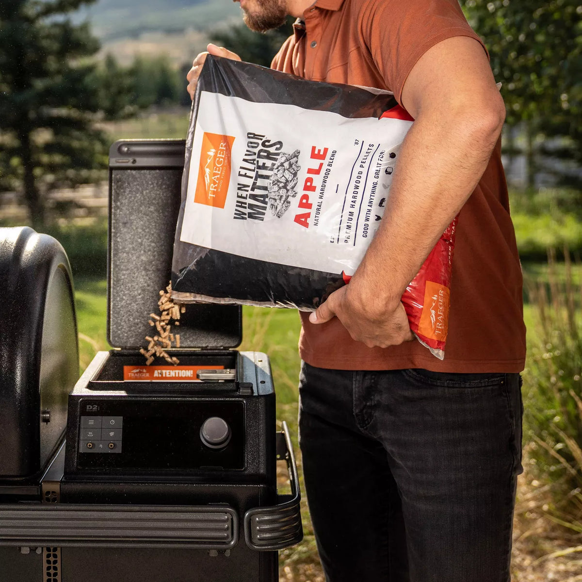 Traeger Wood Pellets | 9kg | Hickory, Mesquite, Apple, Pecan, Cherry & Signature Blend