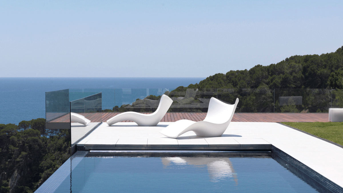 In-Pool Sun Lounger | HDPE Tanning Ledge Chair | Waterproof & UV-Resistant